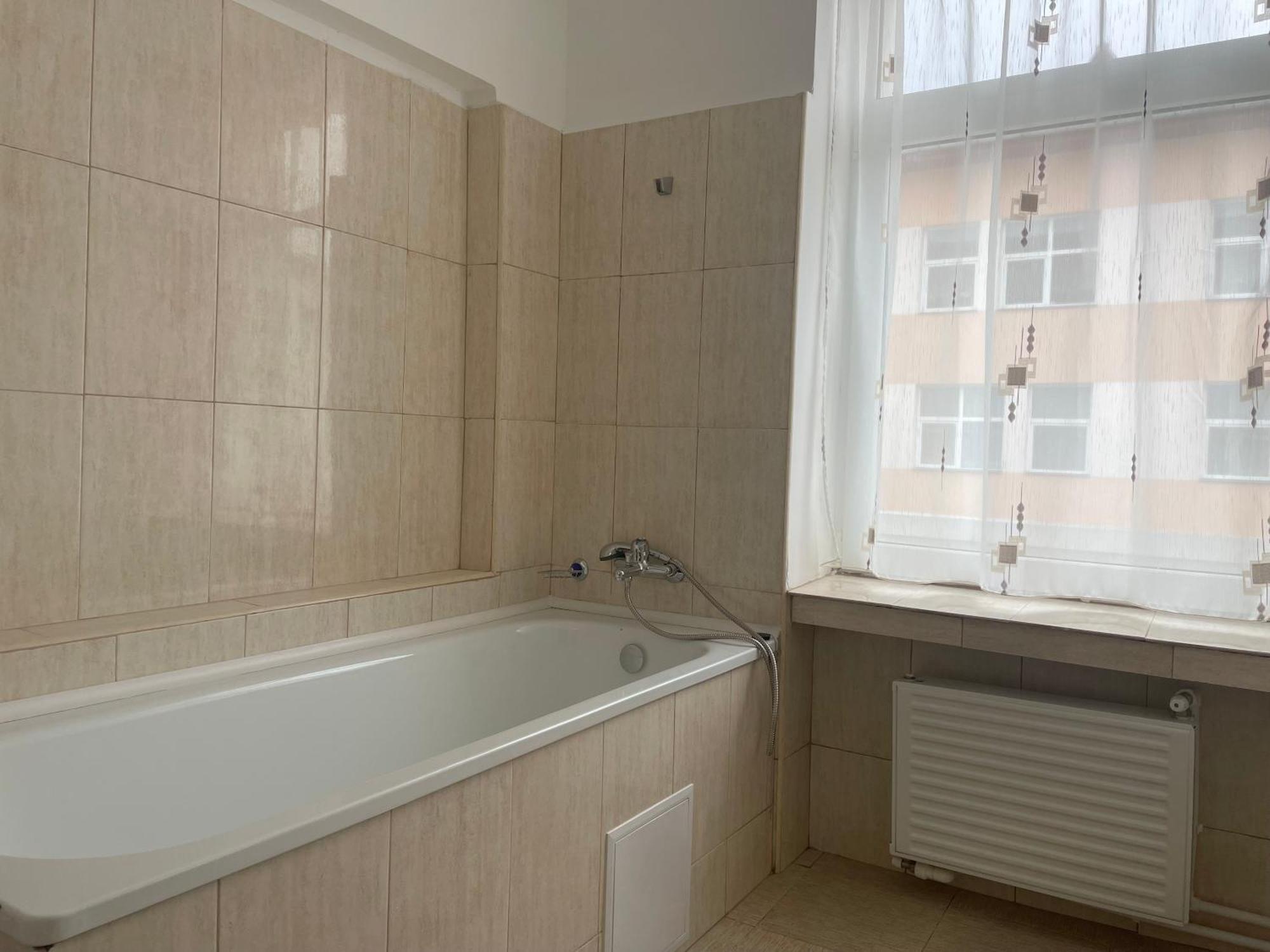 Studio Rentals Onesti Exterior foto